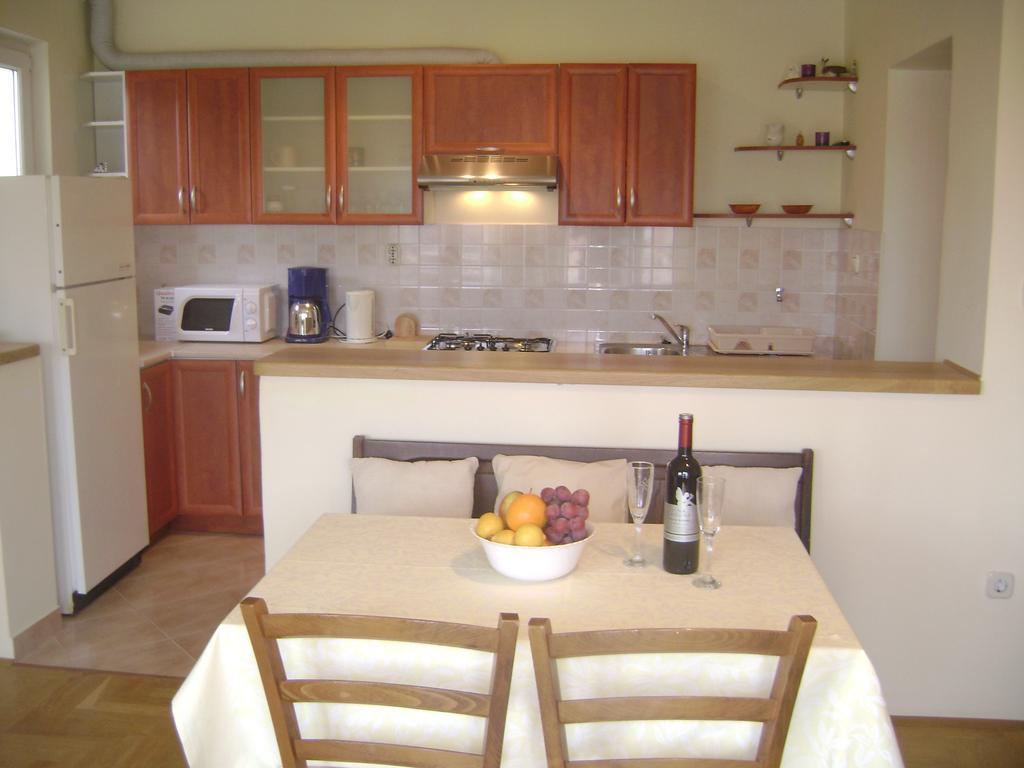 Apartment As 班约勒 客房 照片